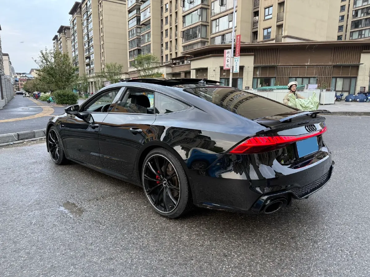 2021 Audi A7 2.0T 245HP L4 7DCT,autocango,china used car exporter,china ev exporter,chinese used car exporter,chinese used ev exporter