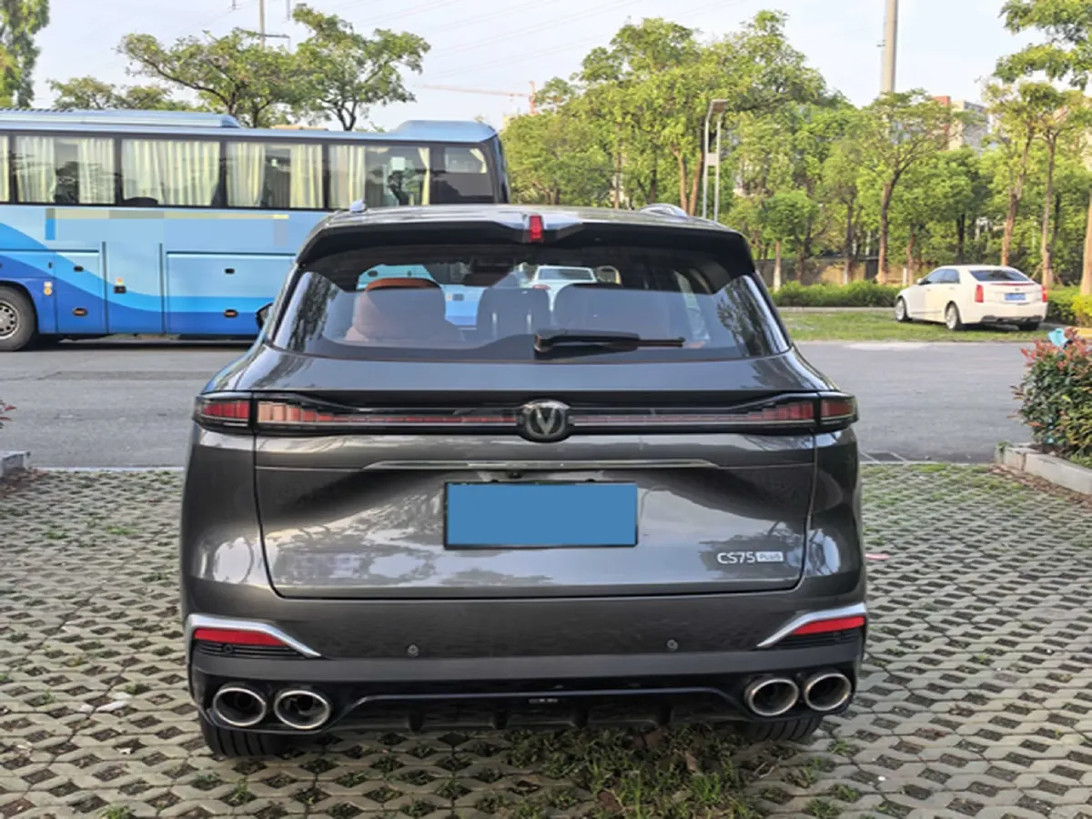 2025 ChangAn CS75 Plus 2.0T 233HP L4 8AT,autocango,china used car exporter,china ev exporter,chinese used car exporter,chinese used ev exporter