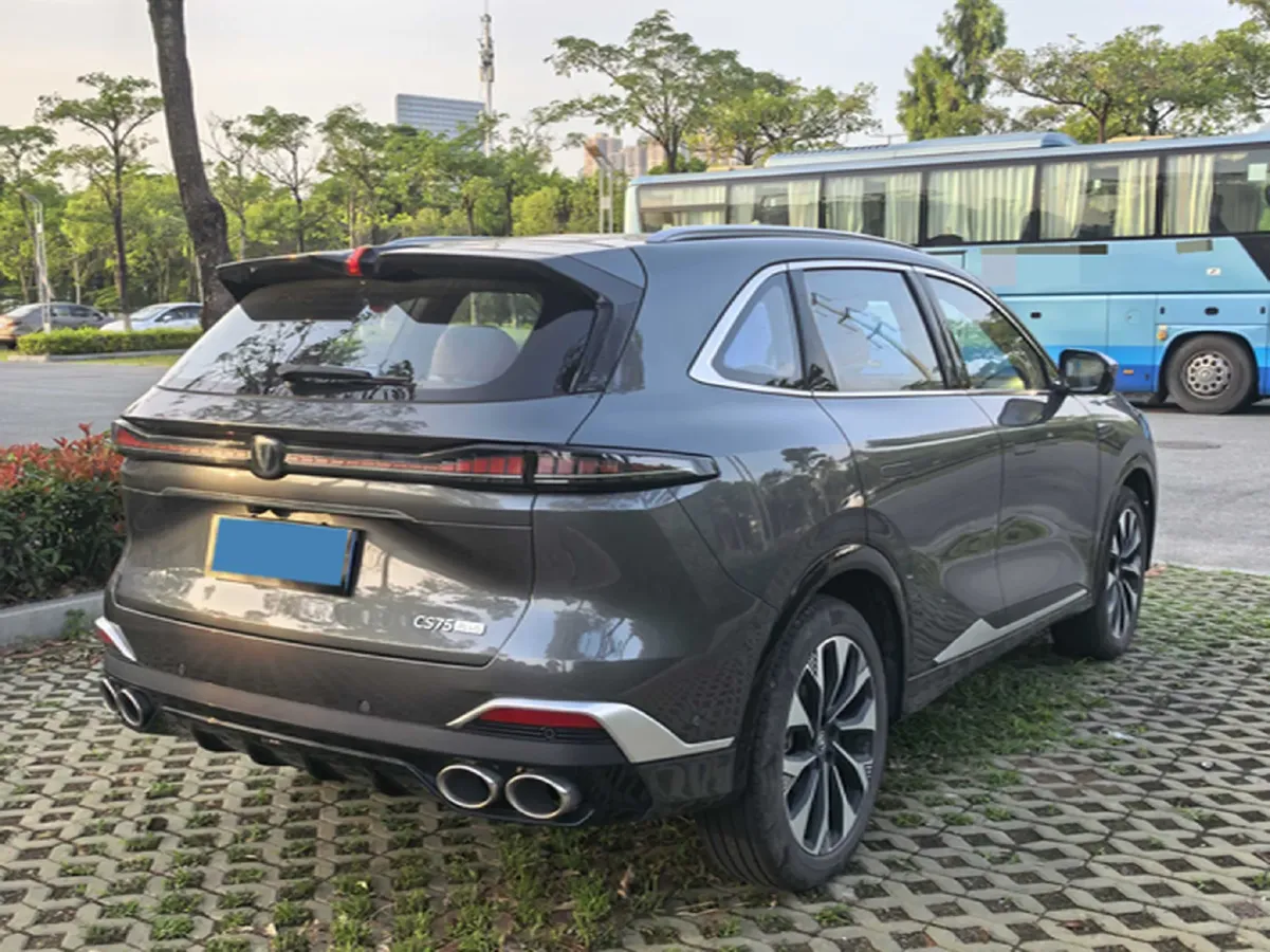 2025 ChangAn CS75 Plus 2.0T 233HP L4 8AT,autocango,china used car exporter,china ev exporter,chinese used car exporter,chinese used ev exporter