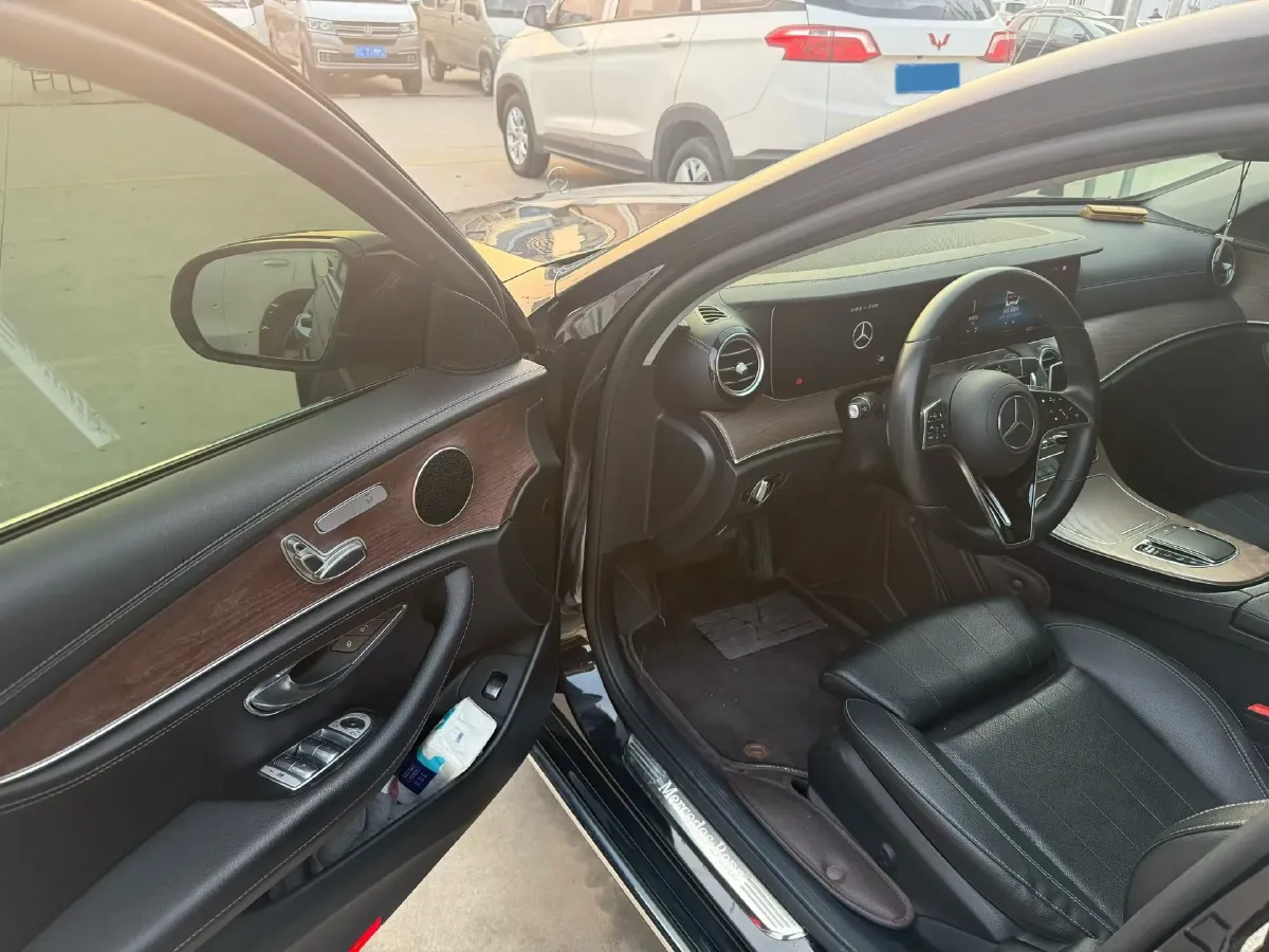 2021 Mercedes-Benz E Class 2.0T 197HP L4 9AT,autocango,china used car exporter,china ev exporter,chinese used car exporter,chinese used ev exporter