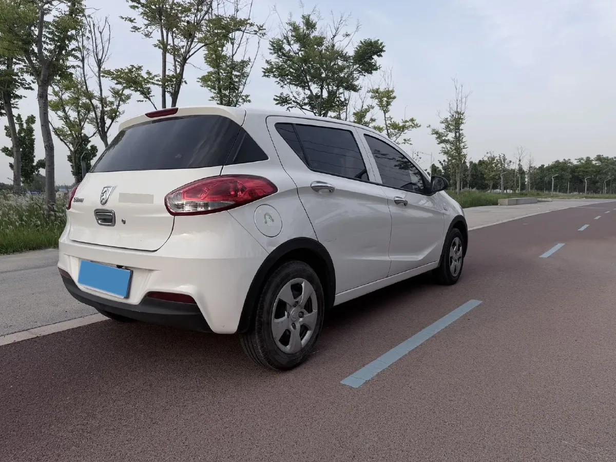 2020 BaoJun 310 1.2L 80HP L4 5MT,autocango,china used car exporter,china ev exporter,chinese used car exporter,chinese used ev exporter