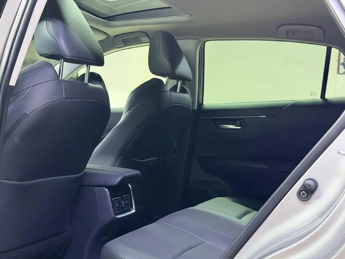 2022 Toyota Venza 2.0L 171HP L4 CVT,autocango,china used car exporter,china ev exporter,chinese used car exporter,chinese used ev exporter