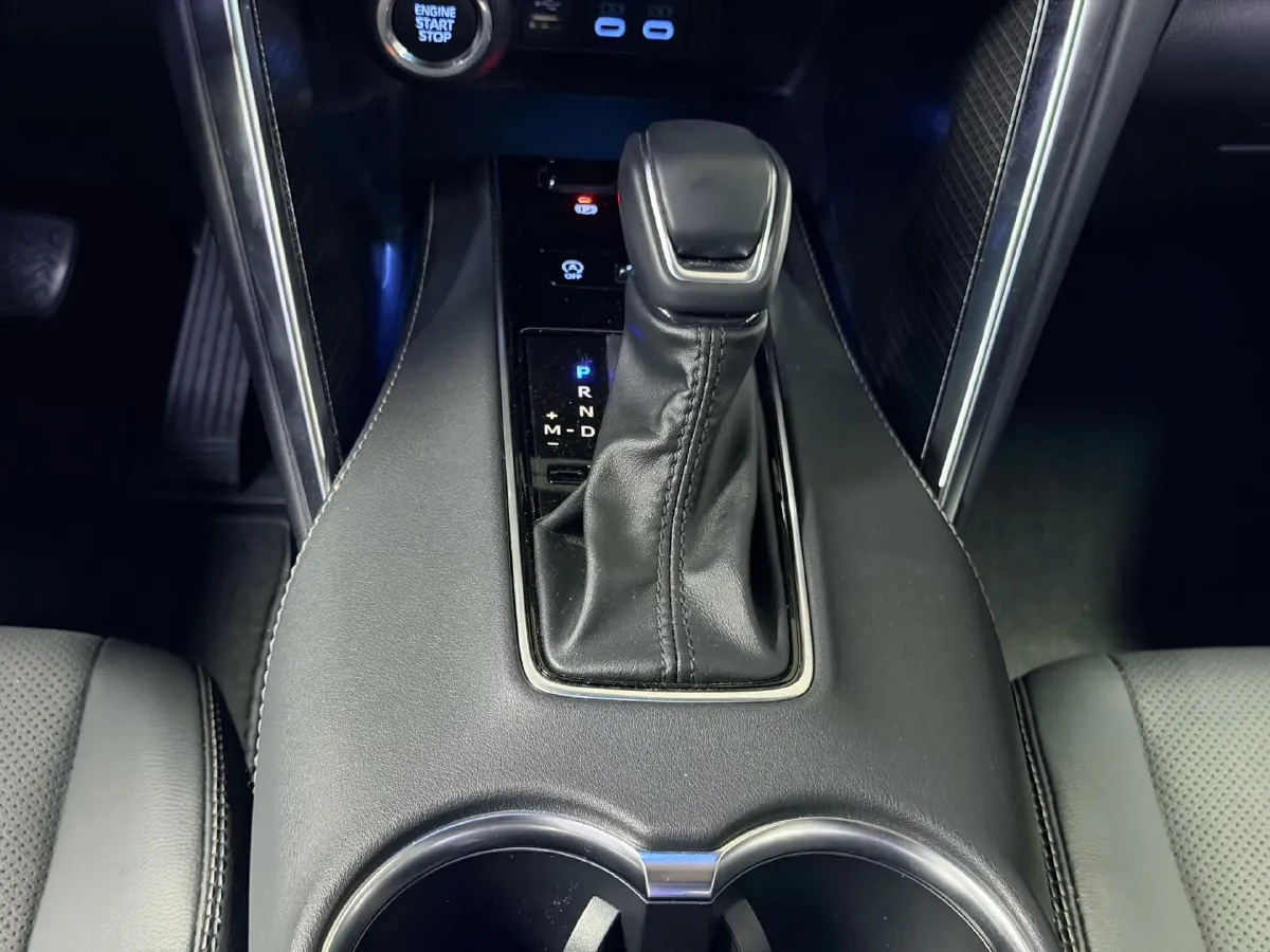 2022 Toyota Venza 2.0L 171HP L4 CVT,autocango,china used car exporter,china ev exporter,chinese used car exporter,chinese used ev exporter