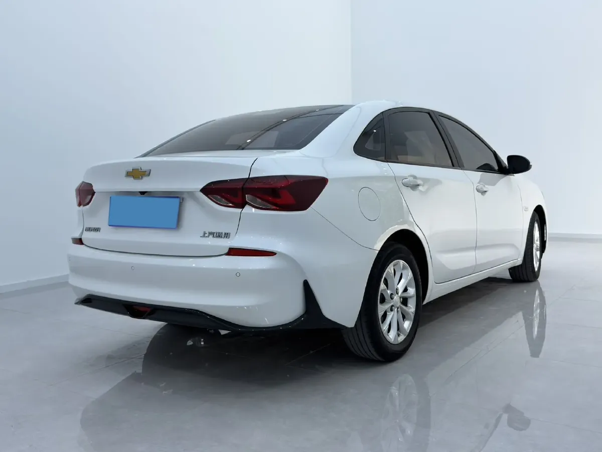 2023 Chevrolet Monza 1.5L 113HP L4 6DCT,autocango,china used car exporter,china ev exporter,chinese used car exporter,chinese used ev exporter