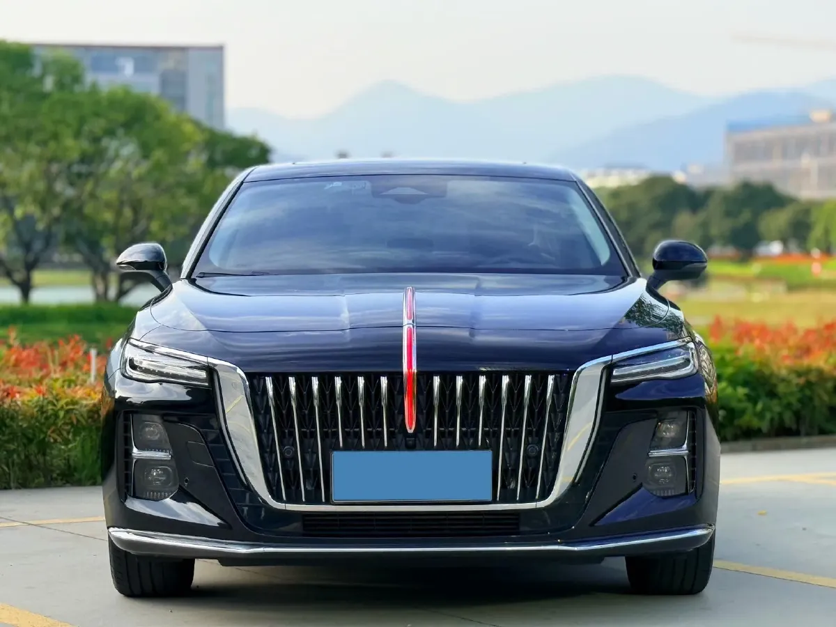 2024 HongQi H5 1.5T 169HP L4 1DHT Hybrid,autocango,china used car exporter,china ev exporter,chinese used car exporter,chinese used ev exporter