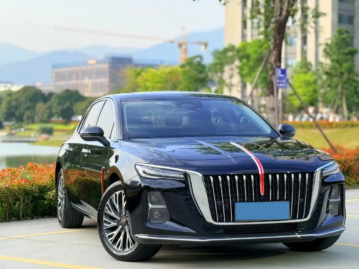 2024 HongQi H5 1.5T 169HP L4 1DHT Hybrid,autocango,china used car exporter,china ev exporter,chinese used car exporter,chinese used ev exporter