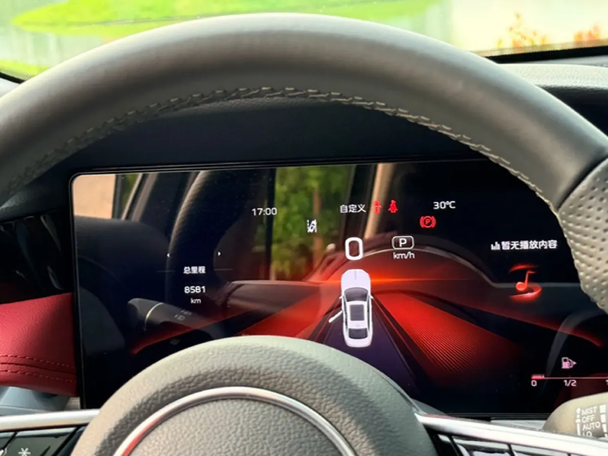 2024 HongQi H5 1.5T 169HP L4 1DHT Hybrid,autocango,china used car exporter,china ev exporter,chinese used car exporter,chinese used ev exporter