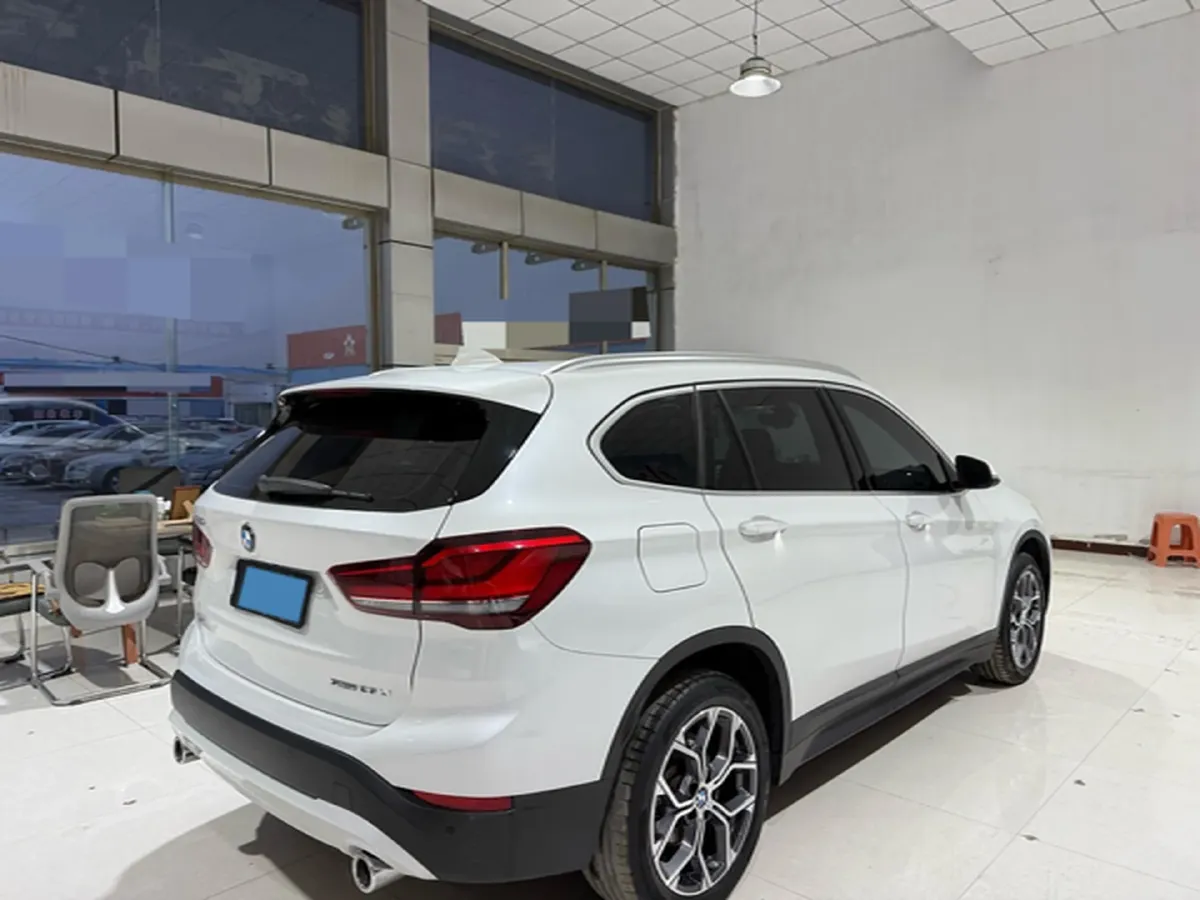 2022 BMW X1 2.0T 192HP L4 7DCT,autocango,china used car exporter,china ev exporter,chinese used car exporter,chinese used ev exporter