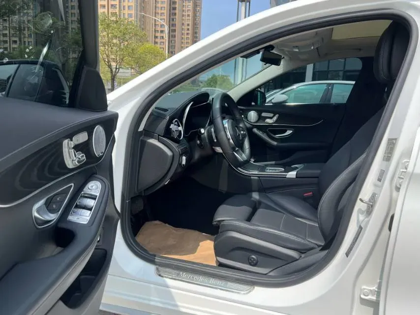 2021 Mercedes-Benz C Class 1.5T 184HP L4 9AT,autocango,china used car exporter,china ev exporter,chinese used car exporter,chinese used ev exporter