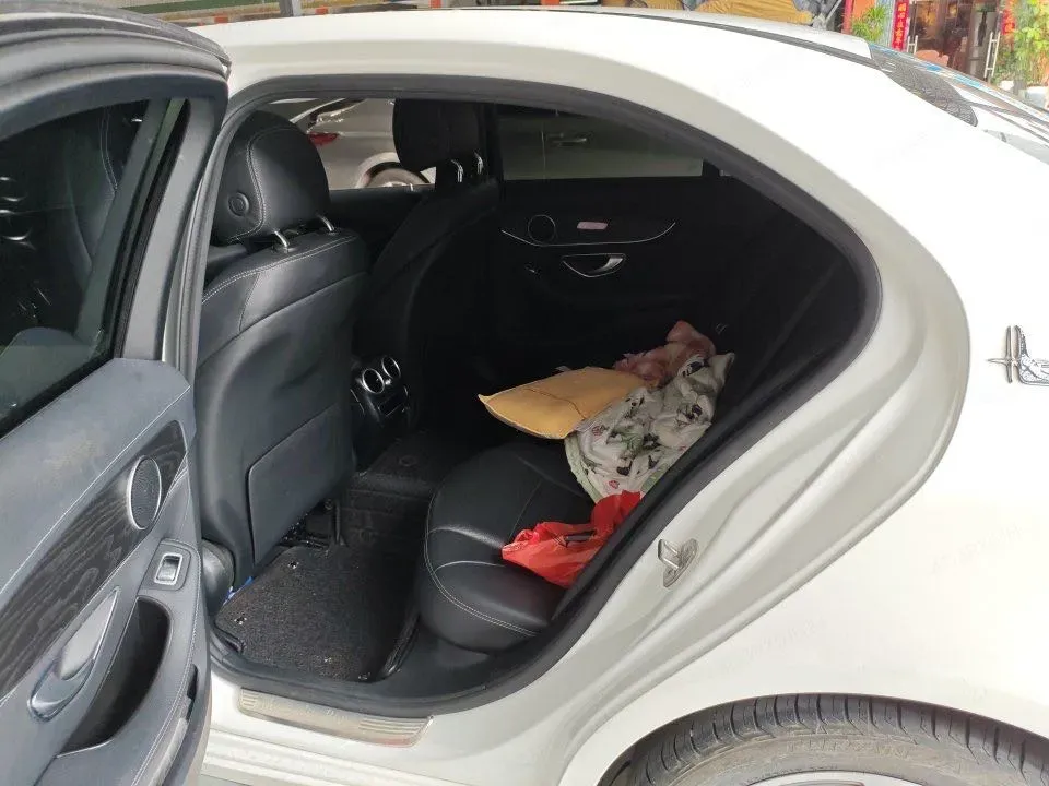 2020 Mercedes-Benz C Class 1.5T 156HP L4 9AT,autocango,china used car exporter,china ev exporter,chinese used car exporter,chinese used ev exporter