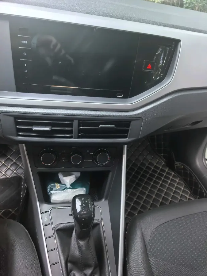 2023 Volkswagen Polo 1.5L 113HP L4 6AT,autocango,china used car exporter,china ev exporter,chinese used car exporter,chinese used ev exporter