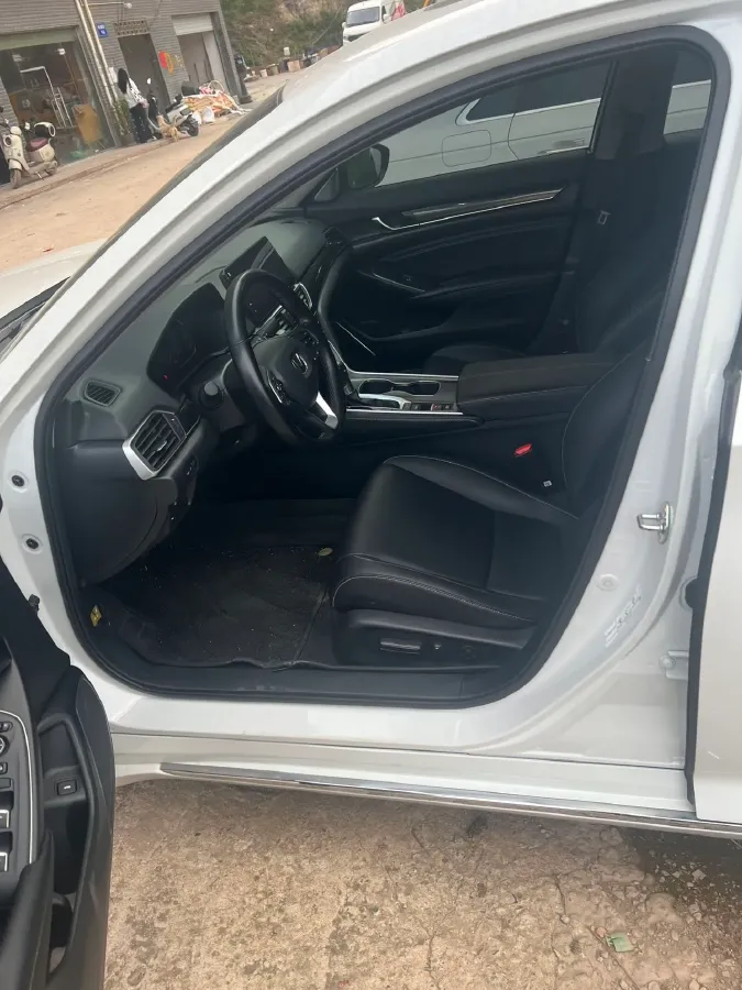 2022 Honda Accord 1.5T 194HP L4 CVT,autocango,china used car exporter,china ev exporter,chinese used car exporter,chinese used ev exporter
