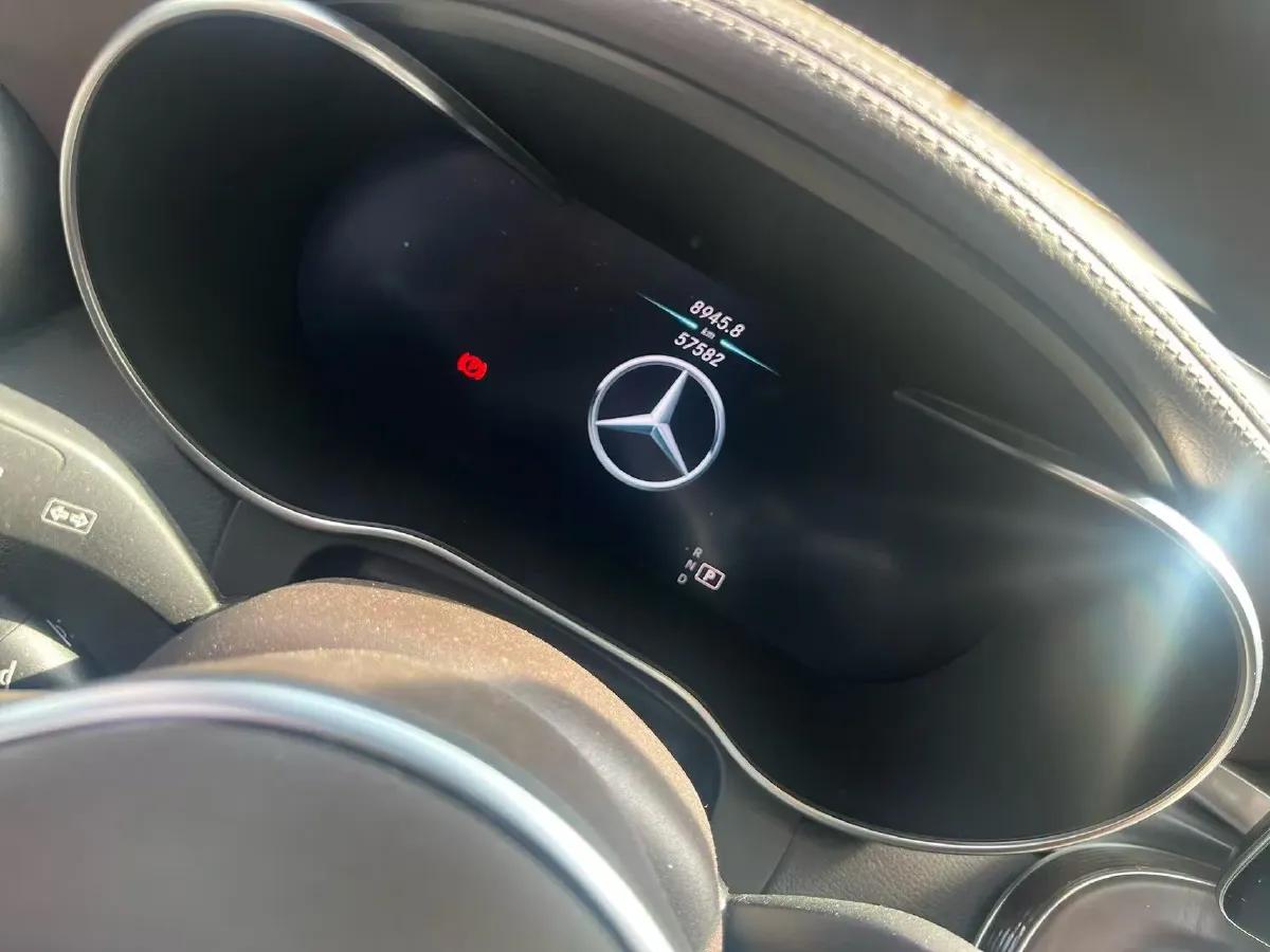 2022 Mercedes-Benz GLC Class 2.0T 197HP L4 9AT,autocango,china used car exporter,china ev exporter,chinese used car exporter,chinese used ev exporter