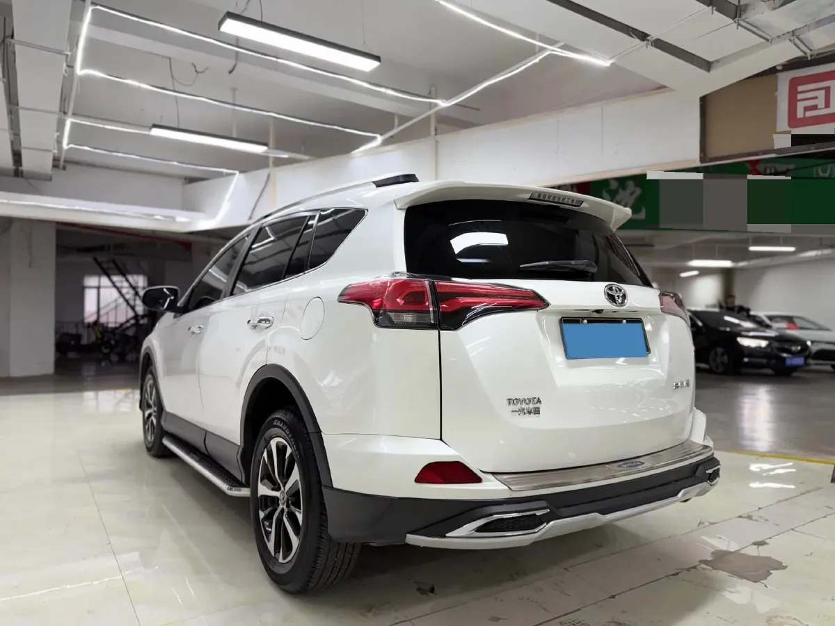 2016 Toyota RAV4 2.0L 151HP L4 CVT,autocango,china used car exporter,china ev exporter,chinese used car exporter,chinese used ev exporter