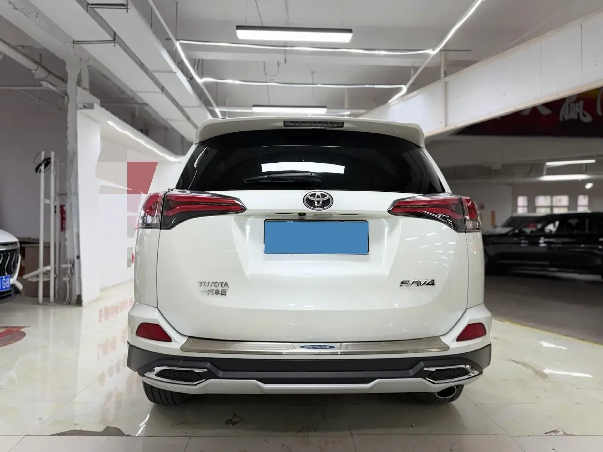 2016 Toyota RAV4 2.0L 151HP L4 CVT,autocango,china used car exporter,china ev exporter,chinese used car exporter,chinese used ev exporter