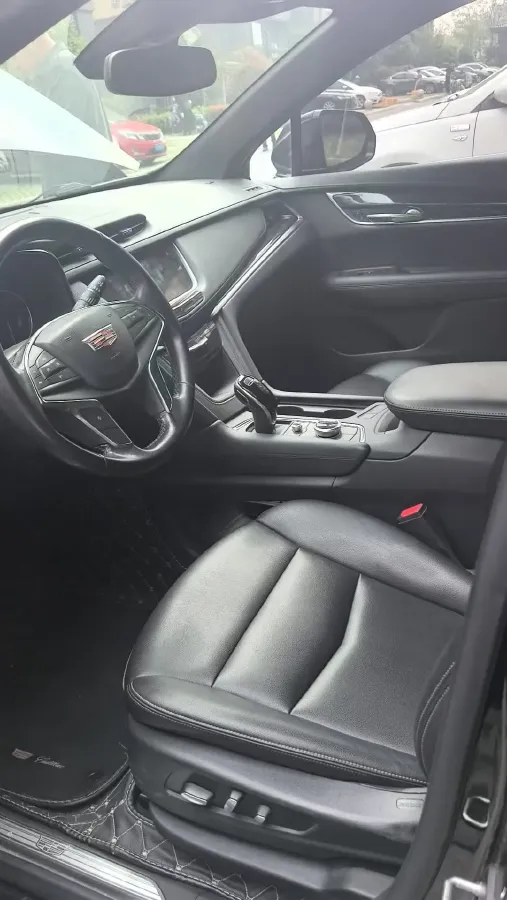 2021 Cadillac XT5 2.0T 237HP L4 9AT,autocango,china used car exporter,china ev exporter,chinese used car exporter,chinese used ev exporter