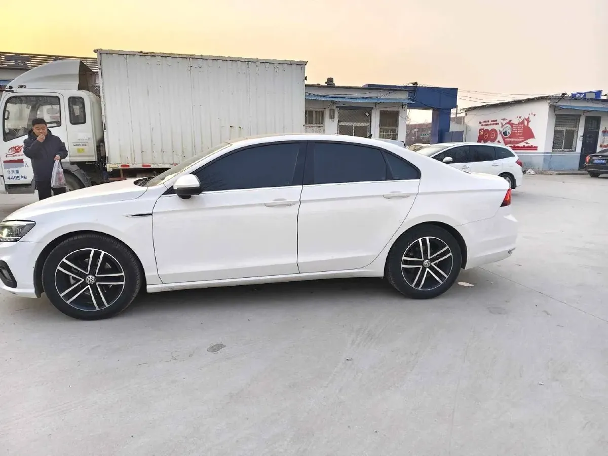 2021 Volkswagen Lamando 1.4T 150HP L4 7DCT,autocango,china used car exporter,china ev exporter,chinese used car exporter,chinese used ev exporter