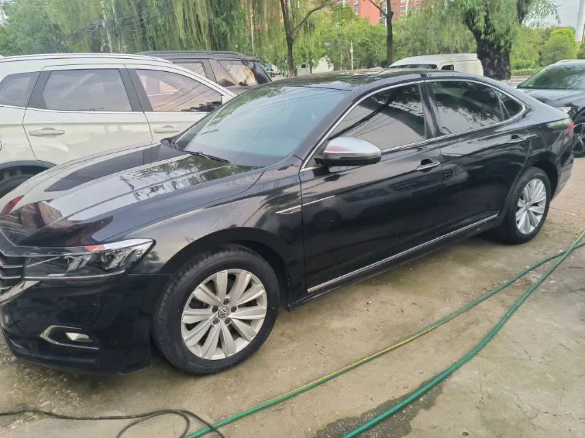 2019 Skoda Kodiak 2.0T 186HP L4 7DCT,autocango,china used car exporter,china ev exporter,chinese used car exporter,chinese used ev exporter