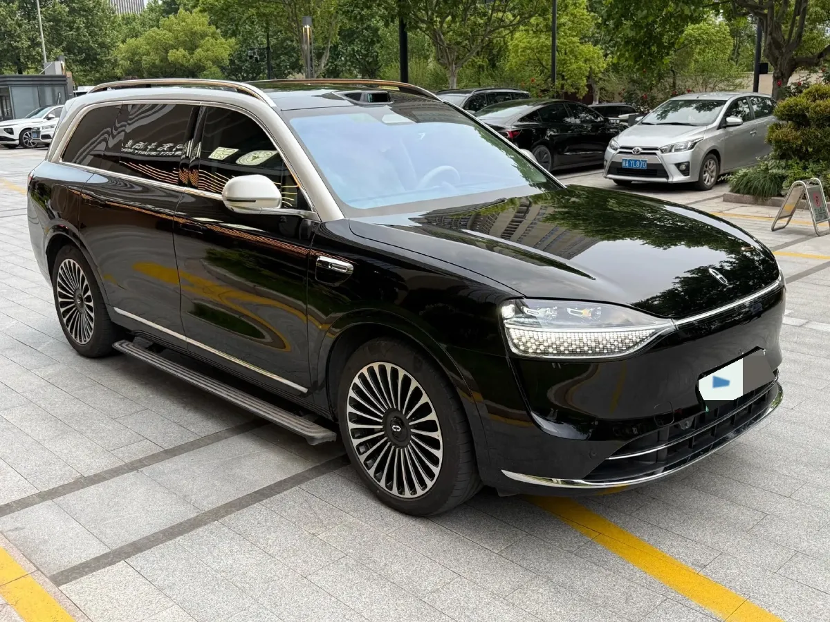2025 AITO AITO M9 REEV 160HP REEV 52KWH,autocango,china used car exporter,china ev exporter,chinese used car exporter,chinese used ev exporter