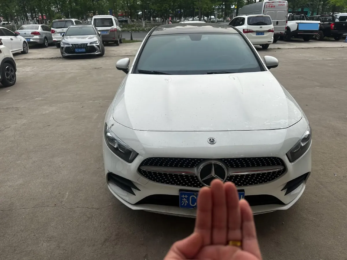 2021 Mercedes-Benz A Class 1.3T 163HP L4 7DCT,autocango,china used car exporter,china ev exporter,chinese used car exporter,chinese used ev exporter