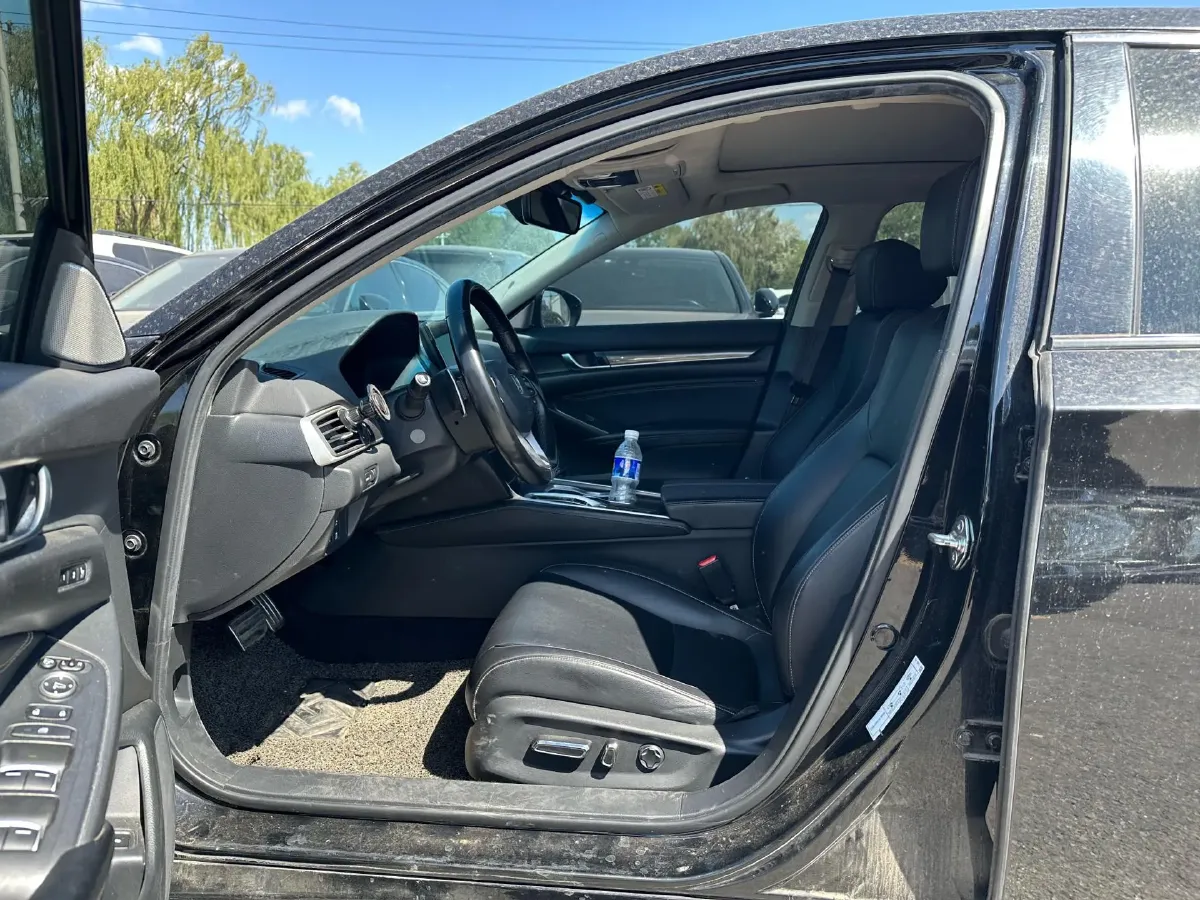 2022 Honda Accord 2.0L 146HP L4 E-CVT Hybrid,autocango,china used car exporter,china ev exporter,chinese used car exporter,chinese used ev exporter