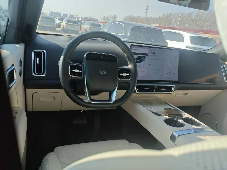 2025 Li L8 Range Extended 154HP REEV,autocango,china used car exporter,china ev exporter,chinese used car exporter,chinese used ev exporter