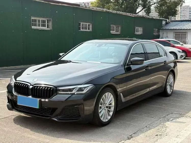 2020 BMW 5 Series 2.0T 184HP L4 8AT PHEV 17.7KWH,autocango,china used car exporter,china ev exporter,chinese used car exporter,chinese used ev exporter