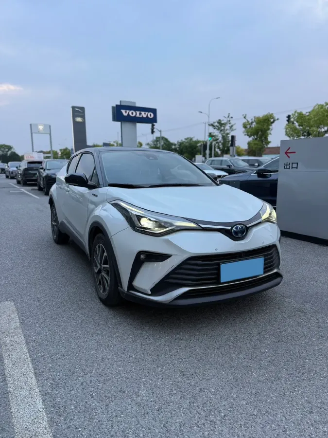 2021 Toyota Izoa 2.0L 146HP L4 E-CVT Hybrid,autocango,china used car exporter,china ev exporter,chinese used car exporter,chinese used ev exporter