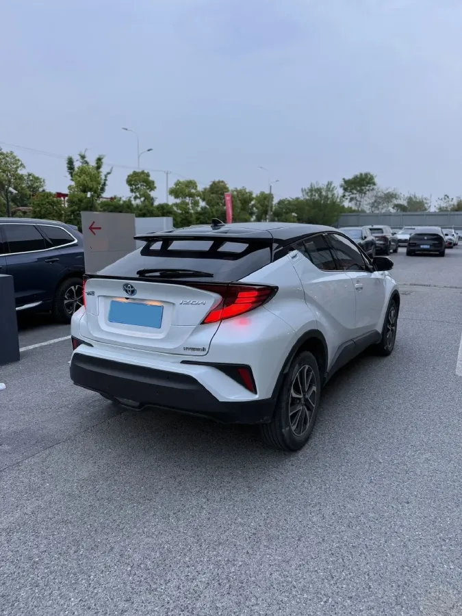 2021 Toyota Izoa 2.0L 146HP L4 E-CVT Hybrid,autocango,china used car exporter,china ev exporter,chinese used car exporter,chinese used ev exporter