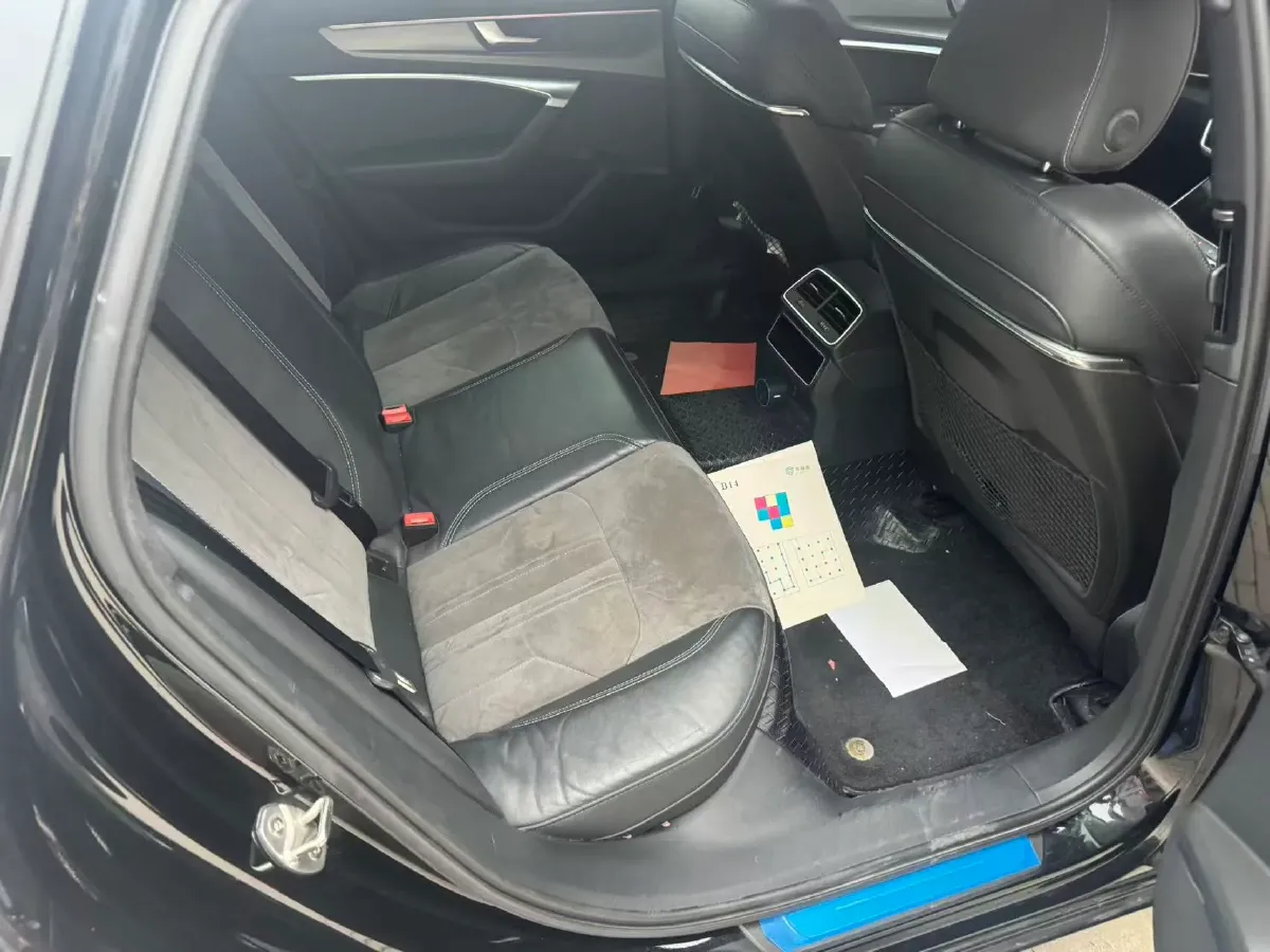 2020 Audi A6L 2.0T 224HP L4 7DCT,autocango,china used car exporter,china ev exporter,chinese used car exporter,chinese used ev exporter