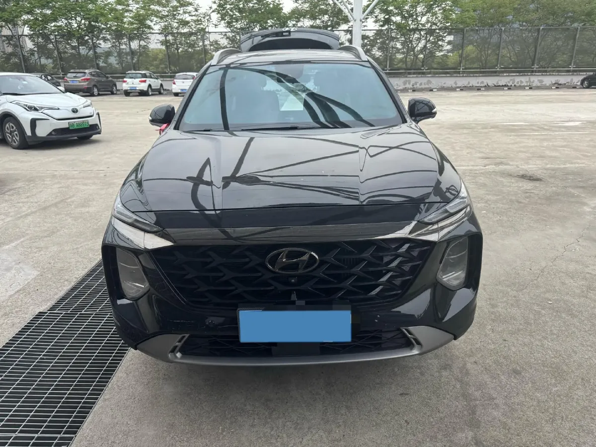 2023 Hyundai Santafe 2.0T 230HP L4 8AT,autocango,china used car exporter,china ev exporter,chinese used car exporter,chinese used ev exporter