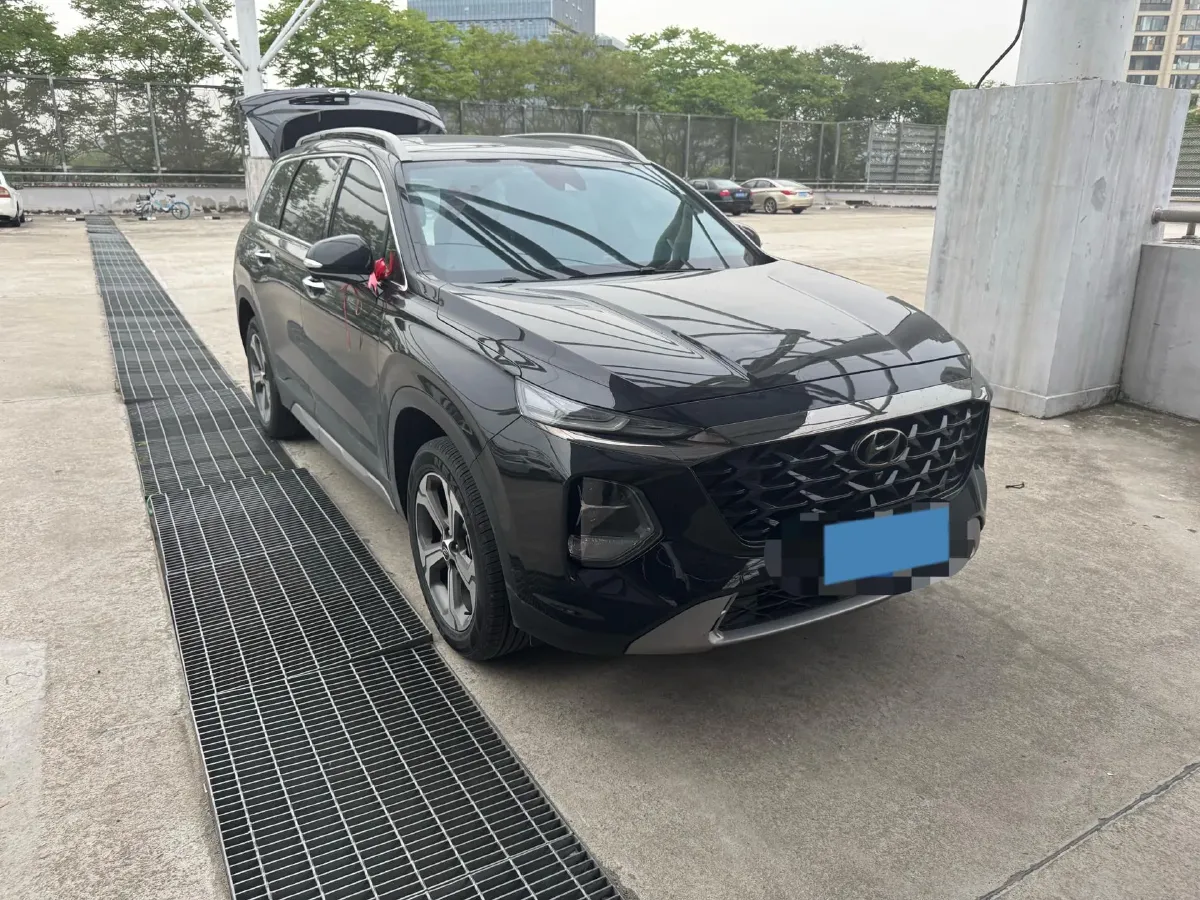 2023 Hyundai Santafe 2.0T 230HP L4 8AT,autocango,china used car exporter,china ev exporter,chinese used car exporter,chinese used ev exporter