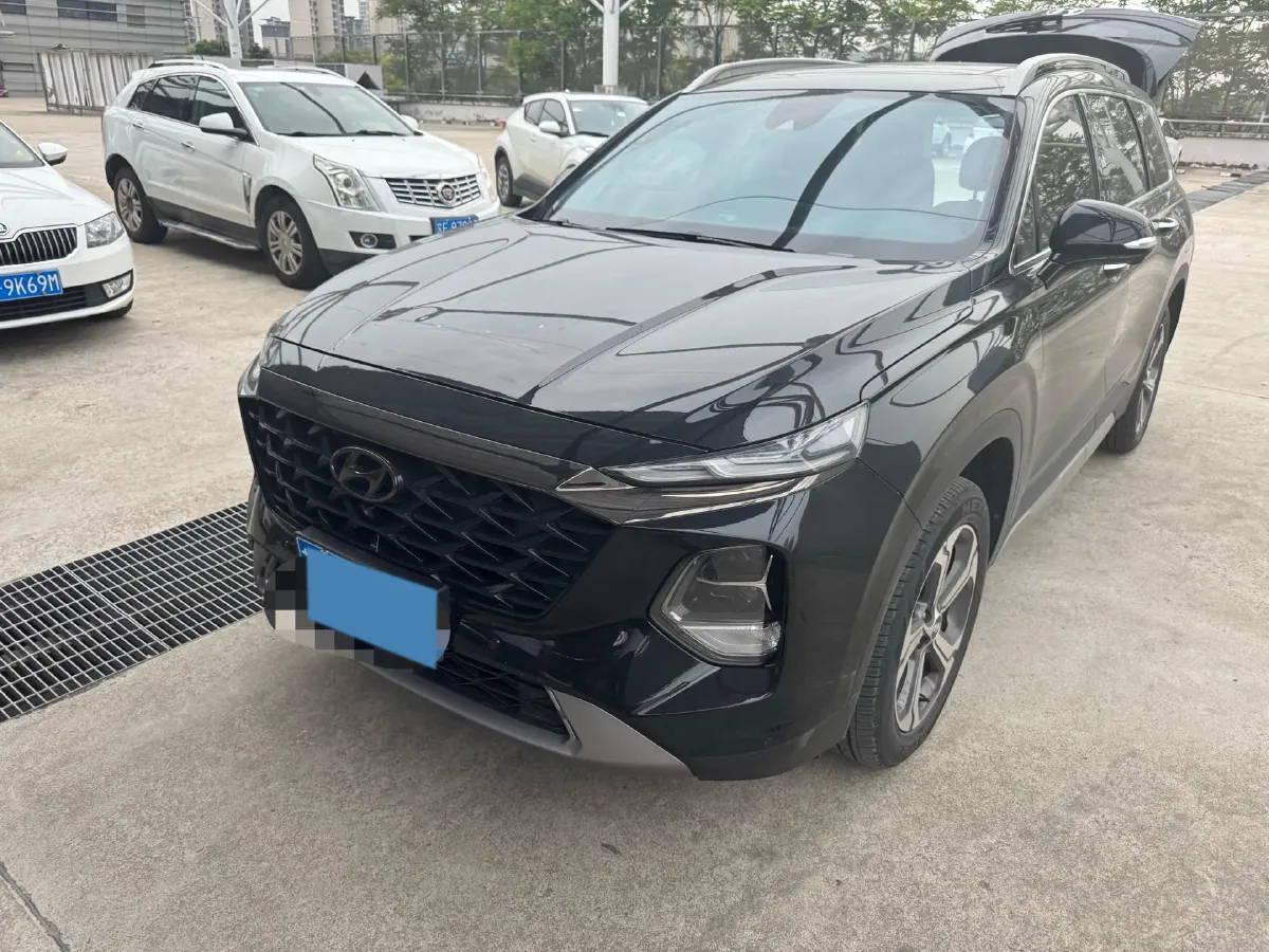 2023 Hyundai Santafe 2.0T 230HP L4 8AT,autocango,china used car exporter,china ev exporter,chinese used car exporter,chinese used ev exporter