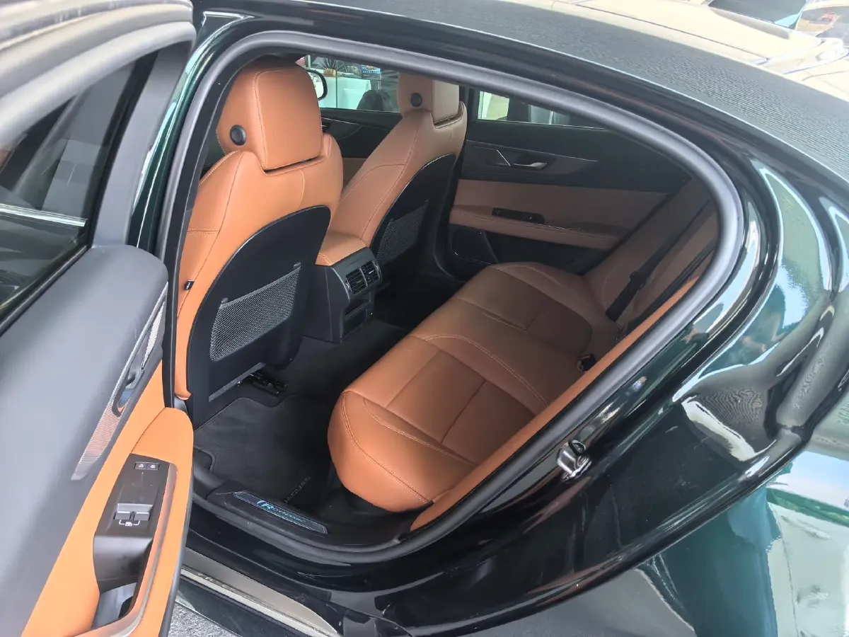 2024 Jaguar XEL 2.0T 250HP L4 8AT,autocango,china used car exporter,china ev exporter,chinese used car exporter,chinese used ev exporter