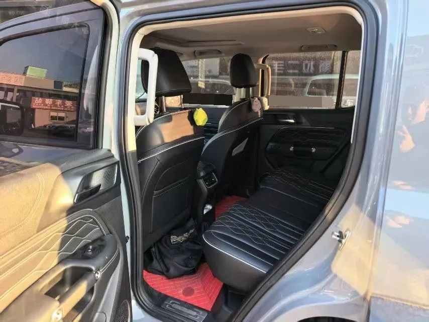 2021 Tank 300 2.0T 227HP L4 8AT,autocango,china used car exporter,china ev exporter,chinese used car exporter,chinese used ev exporter