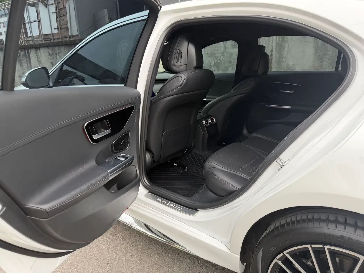 2023 Mercedes-Benz C Class 1.5T 204HP L4 9AT,autocango,china used car exporter,china ev exporter,chinese used car exporter,chinese used ev exporter