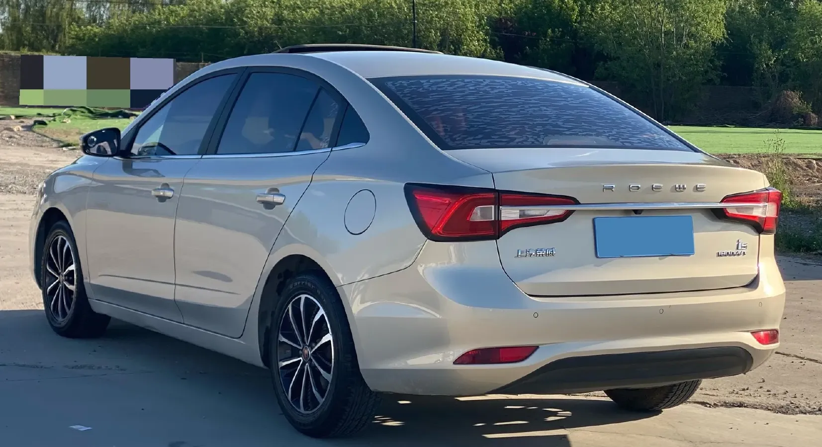 2020 Roewe i5 1.5L 120HP L4 5MT,autocango,china used car exporter,china ev exporter,chinese used car exporter,chinese used ev exporter