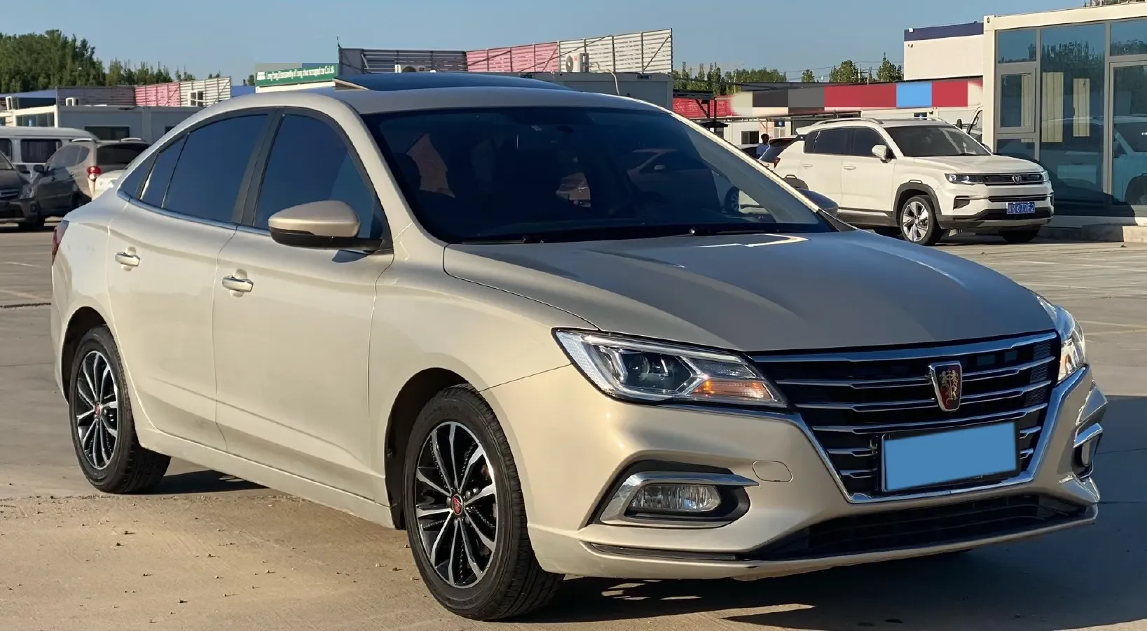 2020 Roewe i5 1.5L 120HP L4 5MT,autocango,china used car exporter,china ev exporter,chinese used car exporter,chinese used ev exporter