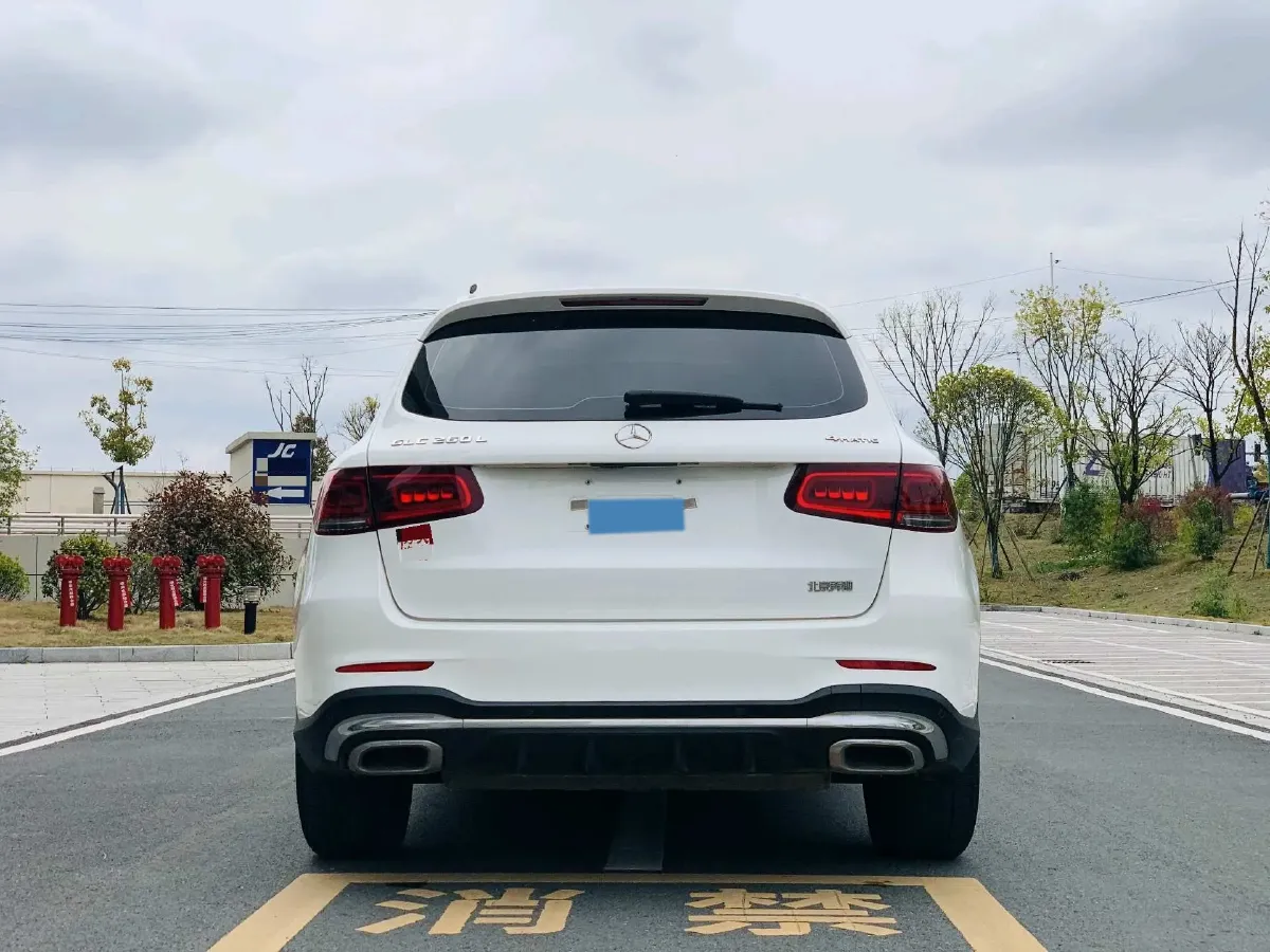 2021 Mercedes-Benz GLC Class 2.0T 197HP L4 9AT,autocango,china used car exporter,china ev exporter,chinese used car exporter,chinese used ev exporter