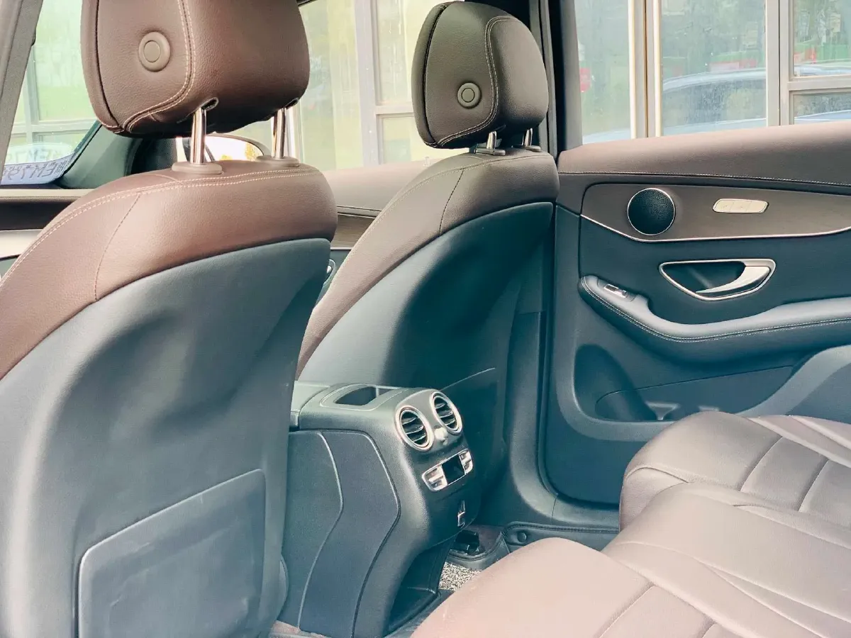 2021 Mercedes-Benz GLC Class 2.0T 197HP L4 9AT,autocango,china used car exporter,china ev exporter,chinese used car exporter,chinese used ev exporter