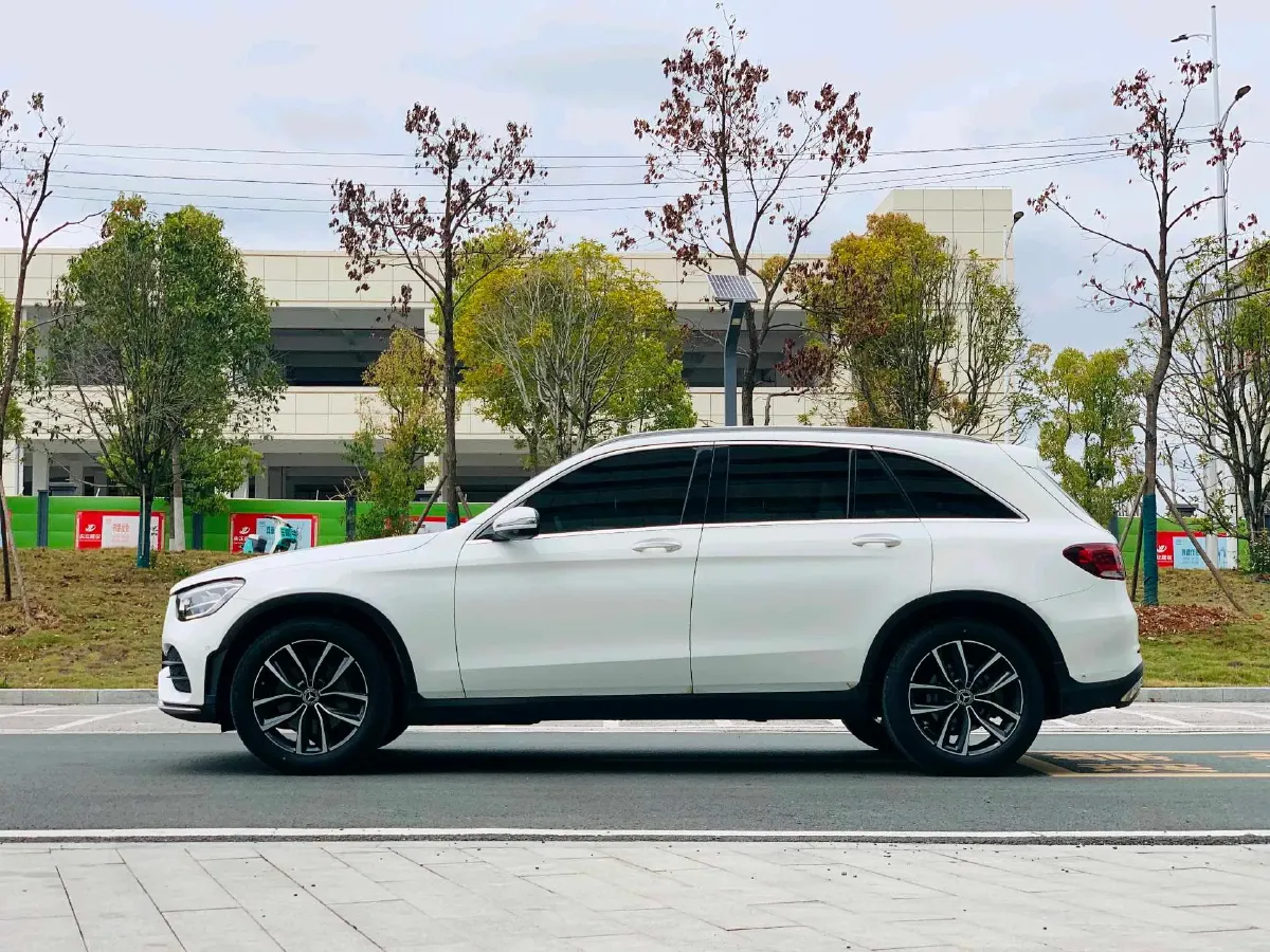 2021 Mercedes-Benz GLC Class 2.0T 197HP L4 9AT,autocango,china used car exporter,china ev exporter,chinese used car exporter,chinese used ev exporter
