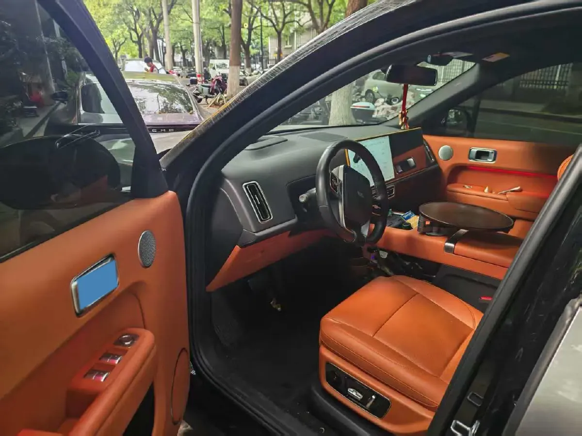 2024 Li L9 Range Extended 154HP REEV 52.3KWH,autocango,china used car exporter,china ev exporter,chinese used car exporter,chinese used ev exporter