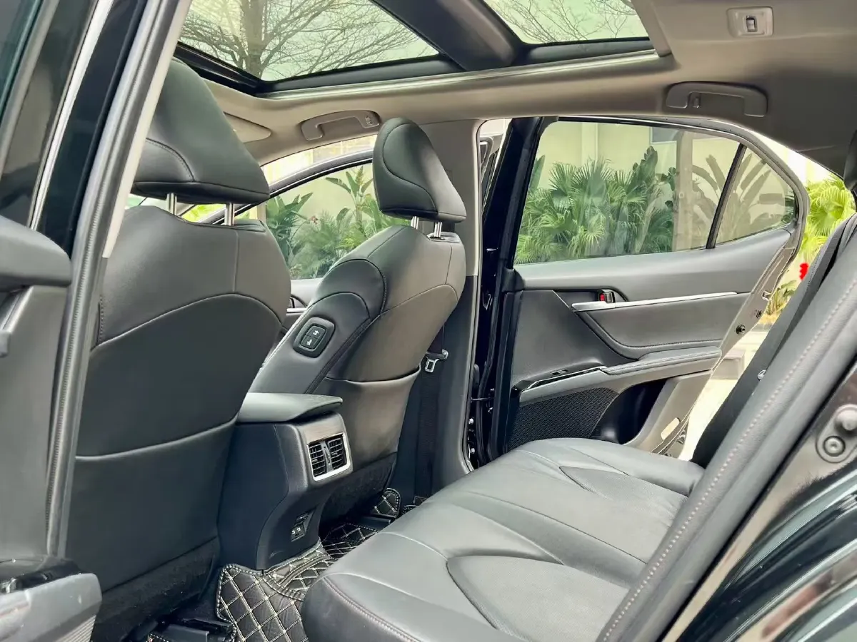 2021 Toyota Camry 2.5L 178HP L4 E-CVT Hybrid,autocango,china used car exporter,china ev exporter,chinese used car exporter,chinese used ev exporter