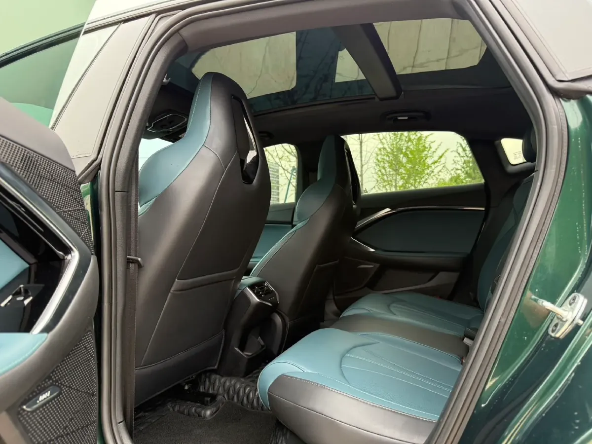 2023 MG 7 1.5T 188HP L4 7DCT,autocango,china used car exporter,china ev exporter,chinese used car exporter,chinese used ev exporter