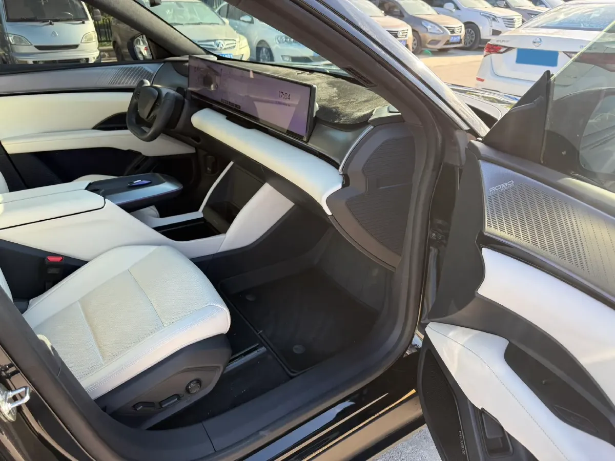 2023 Honda CR-V 2.0L 150HP L4 E-CVT PHEV 17.7KWH,autocango,china used car exporter,china ev exporter,chinese used car exporter,chinese used ev exporter