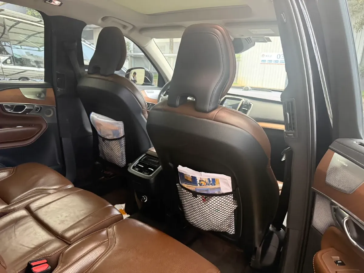 2019 Volvo XC90 2.0T 320HP L4 8AT,autocango,china used car exporter,china ev exporter,chinese used car exporter,chinese used ev exporter
