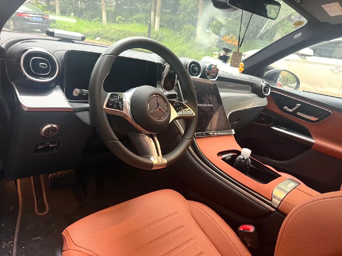 2024 Mercedes-Benz GLC Class 2.0T 204HP L4 9AT,autocango,china used car exporter,china ev exporter,chinese used car exporter,chinese used ev exporter