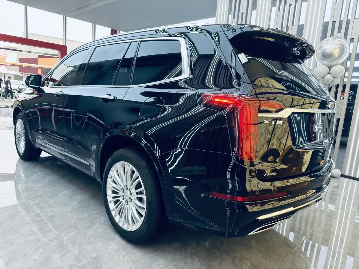2025 Cadillac XT6 2.0T 237HP L4 9AT,autocango,china used car exporter,china ev exporter,chinese used car exporter,chinese used ev exporter