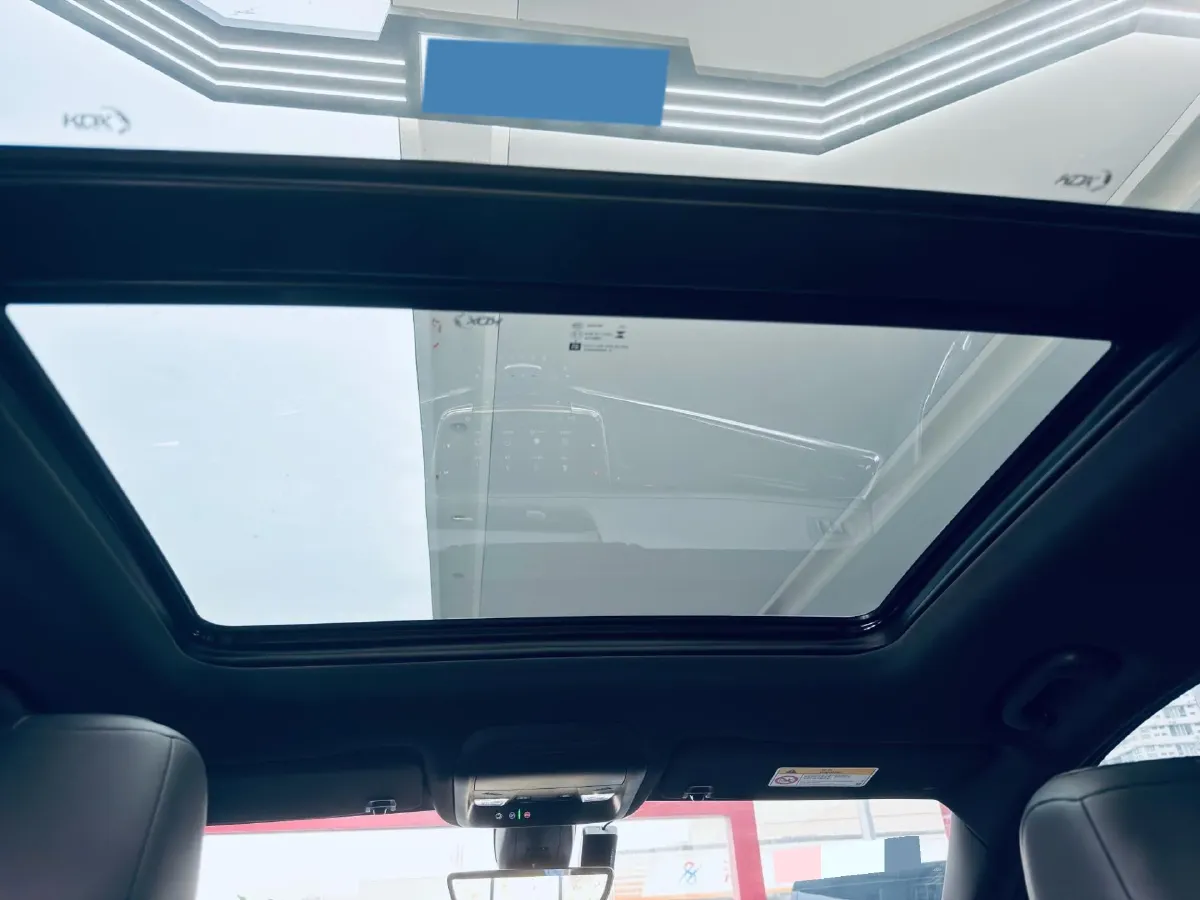 2025 Cadillac XT6 2.0T 237HP L4 9AT,autocango,china used car exporter,china ev exporter,chinese used car exporter,chinese used ev exporter