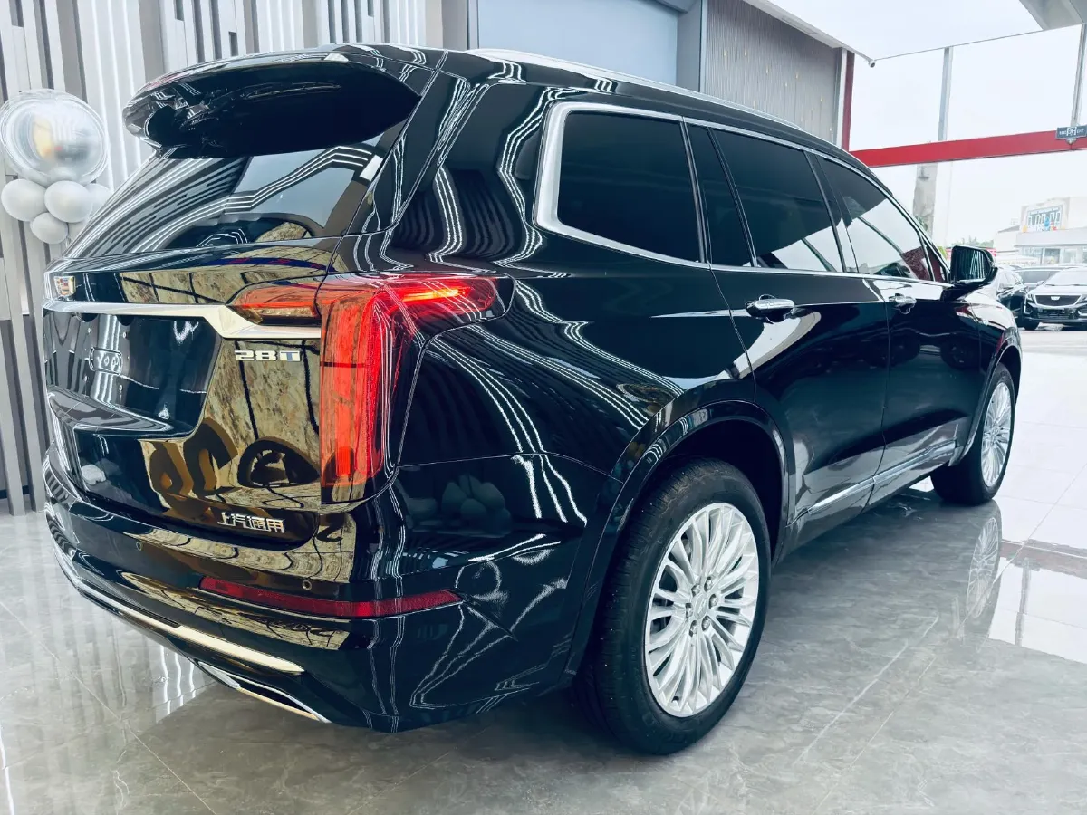 2025 Cadillac XT6 2.0T 237HP L4 9AT,autocango,china used car exporter,china ev exporter,chinese used car exporter,chinese used ev exporter